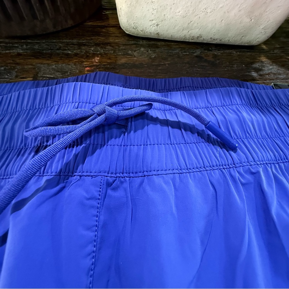 Spyder NWT XL Women's Perennial Blue Shorts Exercise Workout - Picture 2 of 16